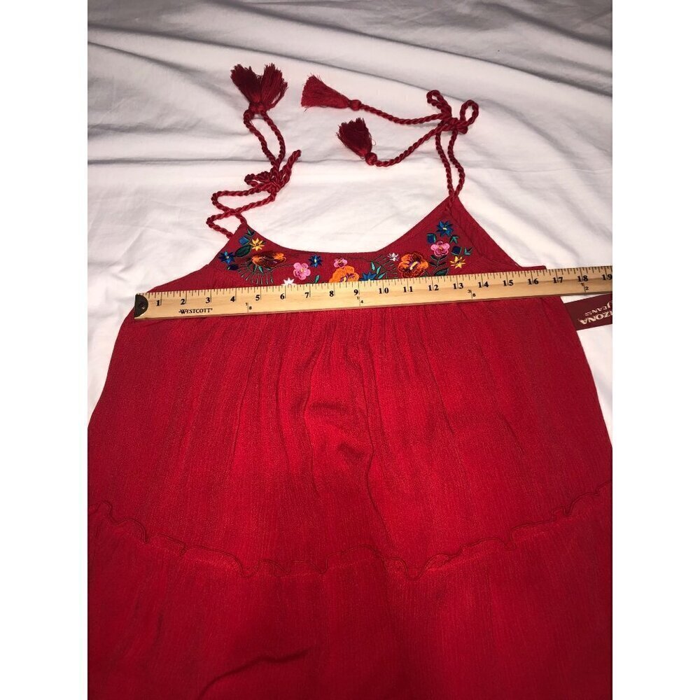 Arizona Jeans Embroidered Top Size M Red Sleeveless Ties Tassels Gauze Boho - Picture 6 of 9